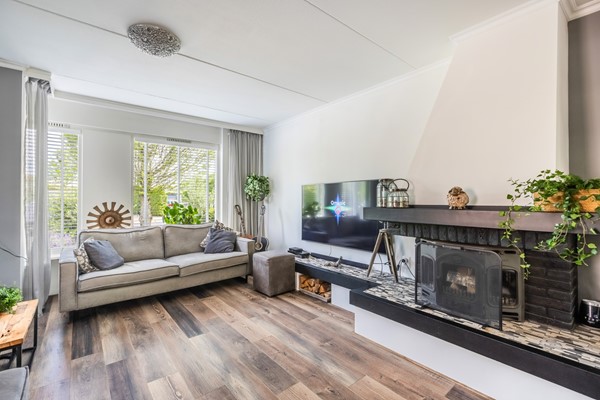 Foto - Te koop: 2-1- kapwoning met oprit!